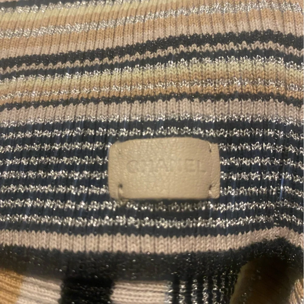 Vintage CHANEL 2001 Striped Knit Camellia Sweater - Picture 5 of 11